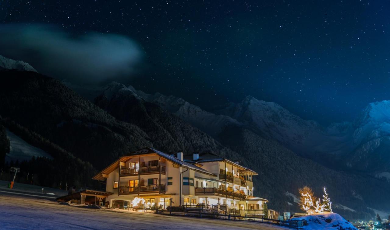 Berghotel Johanneshof Anterselva di Mezzo Exterior foto