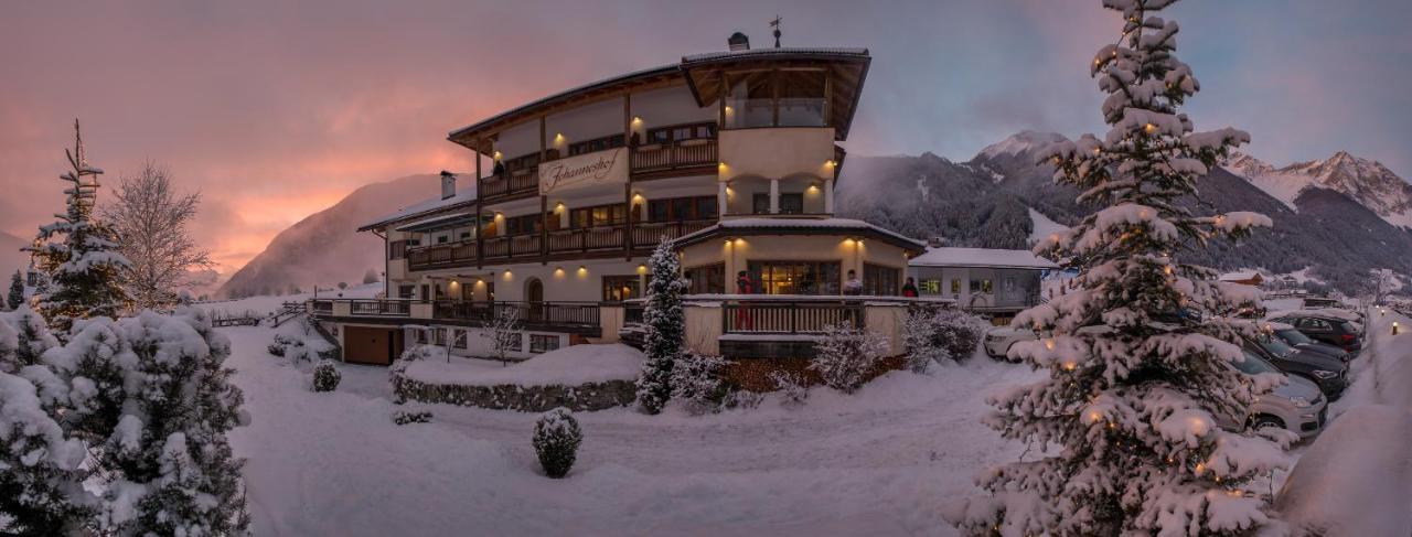 Berghotel Johanneshof Anterselva di Mezzo Exterior foto